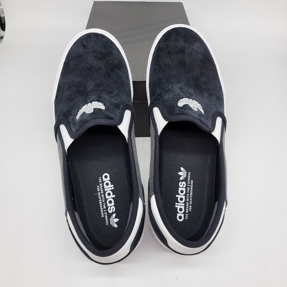 New Adidas Shmoofoil Slip-On Skateboarding Shoes 'Core Black' Size M 10/W 11 - Picture 6 of 9